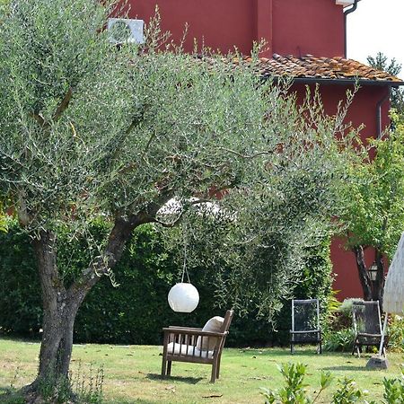 Agriturismo Le Murelle Лукка Экстерьер фото