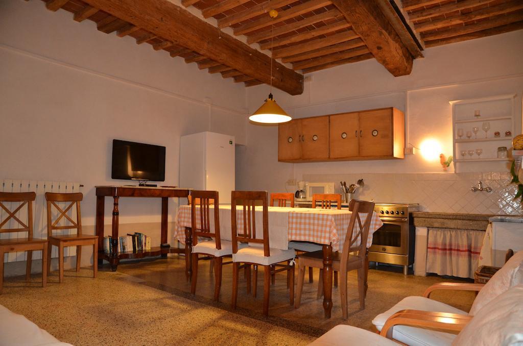 Agriturismo Le Murelle Лукка Экстерьер фото
